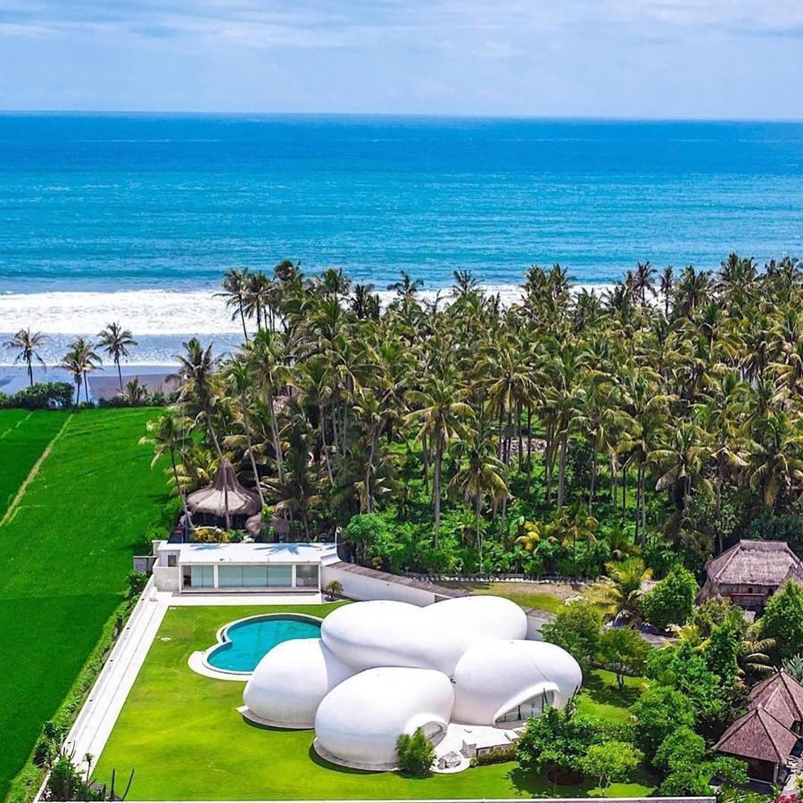The Cloud Beachfront Villa Tabanan Eksteriør billede