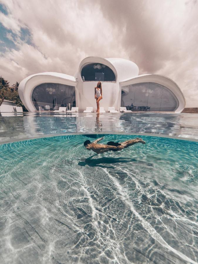 The Cloud Beachfront Villa Tabanan Eksteriør billede
