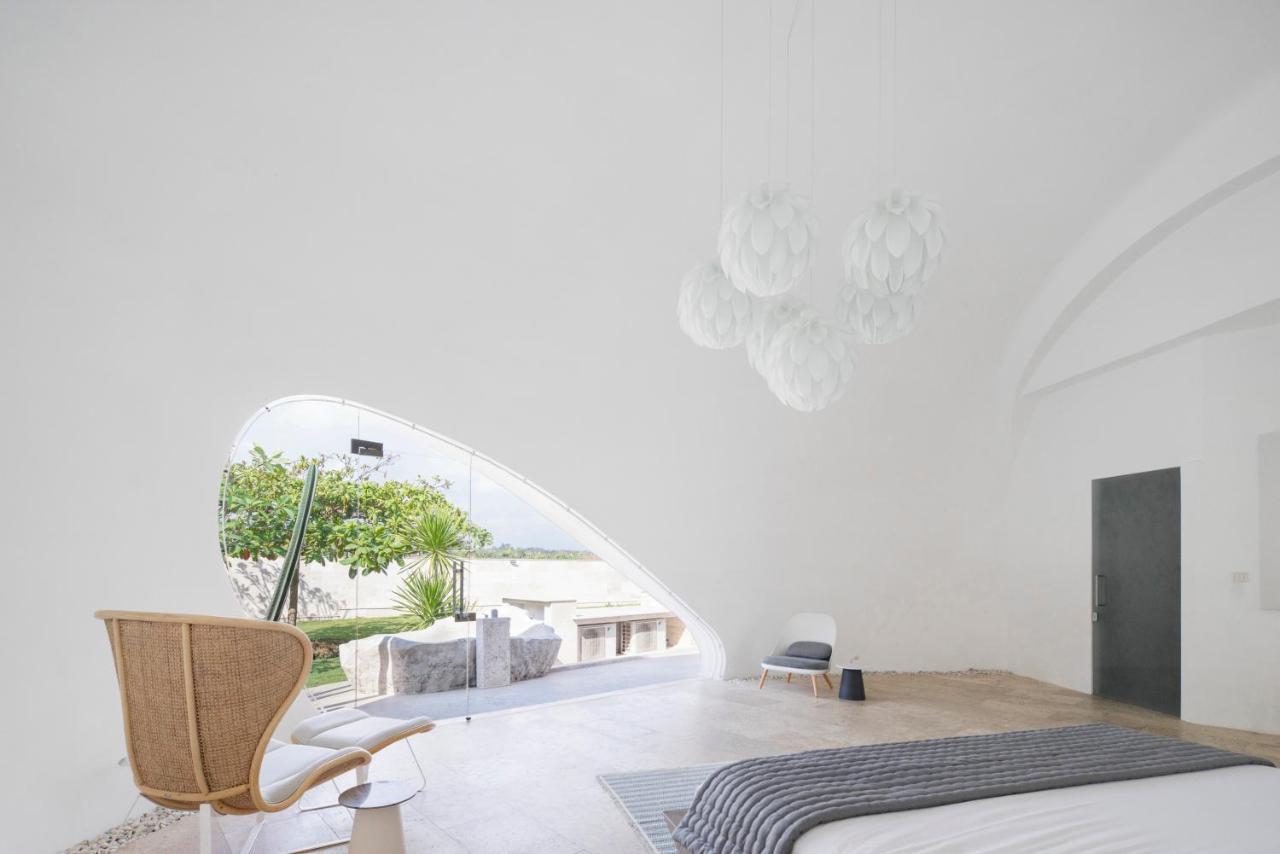 The Cloud Beachfront Villa Tabanan Eksteriør billede